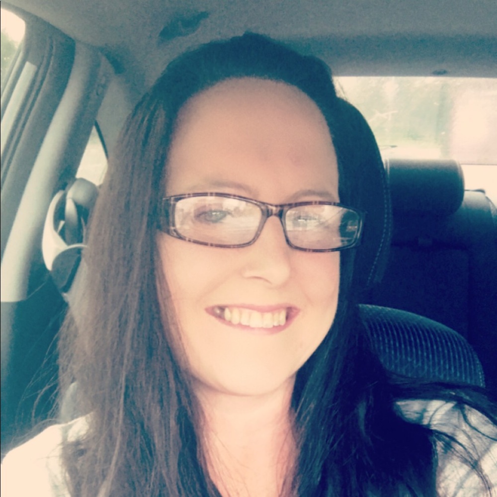 Meet your Posher, Lindsey